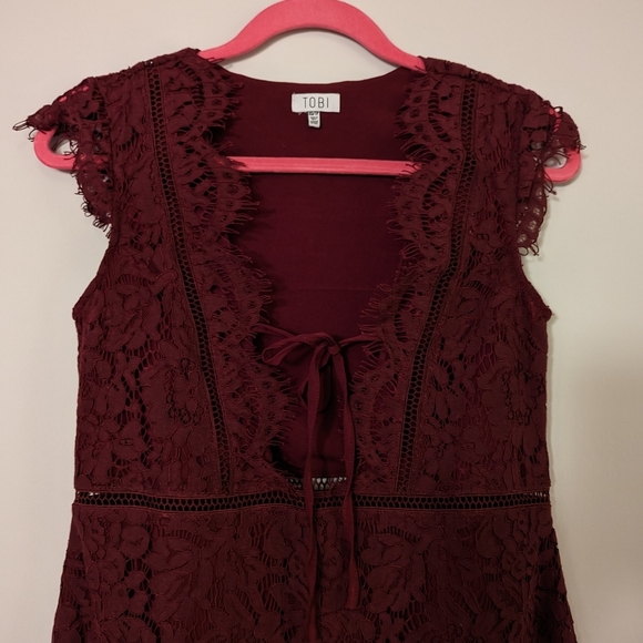 Tobi Sophia Wine Lace Dress - Picture 7 of 14